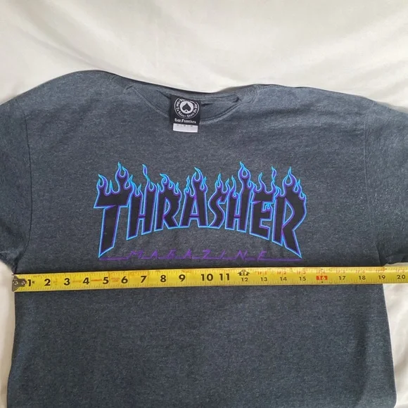 Gently Worn Thrasher Flame Men’s Graffiti Short Sleeve Tee Size Medium - Picture 7 of 11
